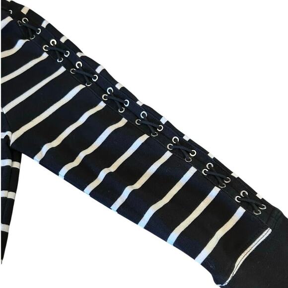 Lauren Ralph Lauren Navy Blue/White Striped 3/4 Lace Up Sleeve Boat Neck Size M - Picture 7 of 8